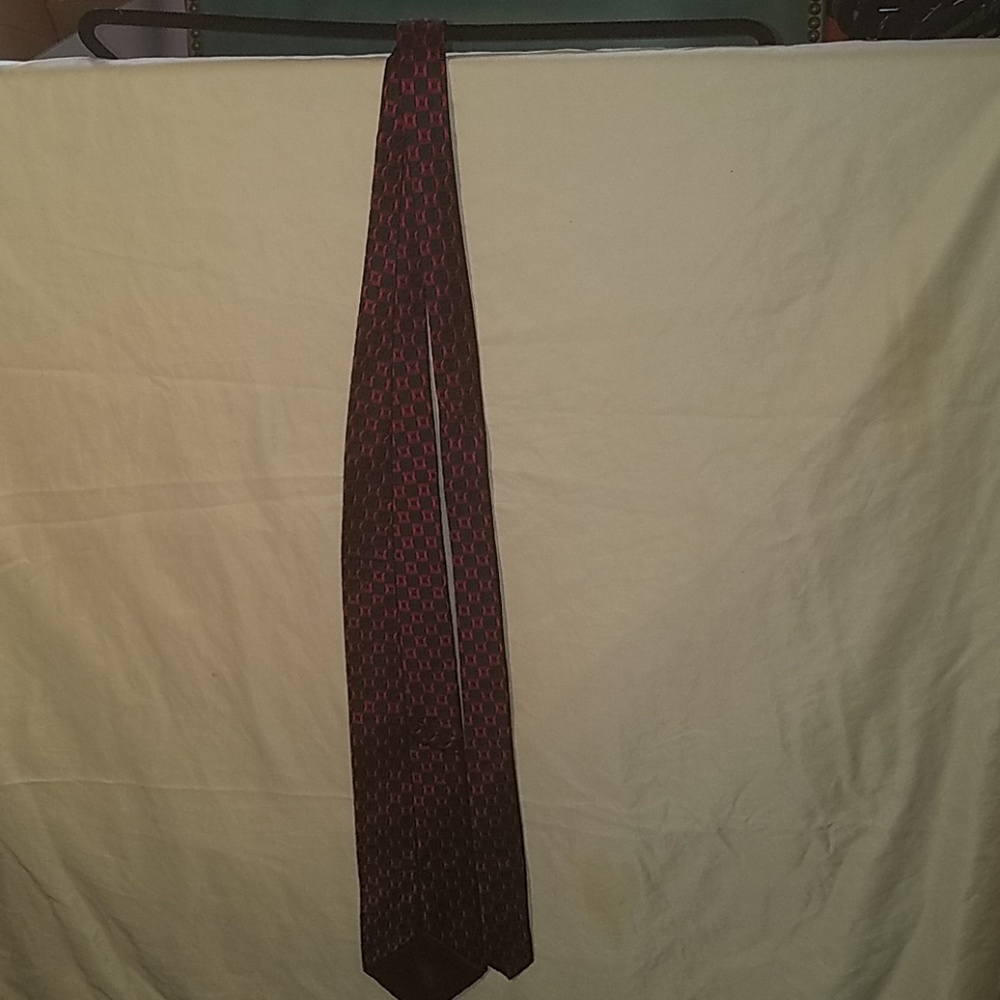 Men tie